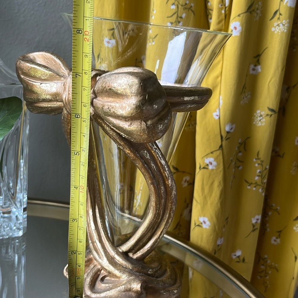 Vintage Gold Bow Resin and Glass Vase 8” - Picture 10 of 11